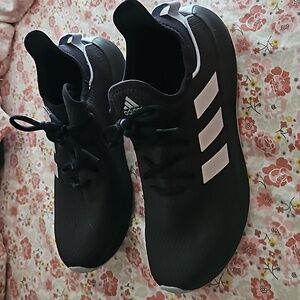 Womens cloud foam tennis shoes adidas